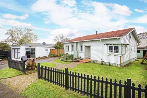 Photo of property in 1 Childs Avenue, Pukekohe, 2120