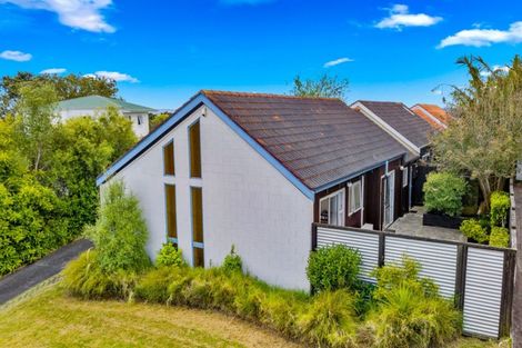 Photo of property in 1/1 Gatman Street, Birkdale, Auckland, 0626