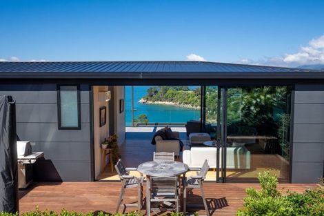 Photo of property in 21 Talisman Heights, Kaiteriteri, Motueka, 7197