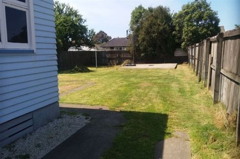 Photo of property in 2/45 Dickson Crescent, Hornby, Christchurch, 8042