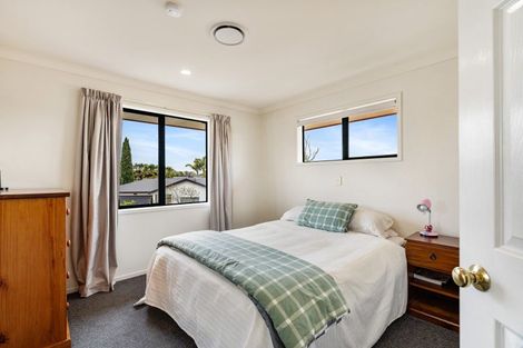 Photo of property in 30 Russell Robertson Drive, Havelock North, 4130