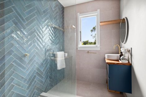 Photo of property in 17 Plassey Street, Havelock North, 4130