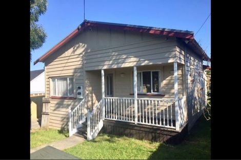 Photo of property in 44 Rimu Street, New Lynn, Auckland, 0600