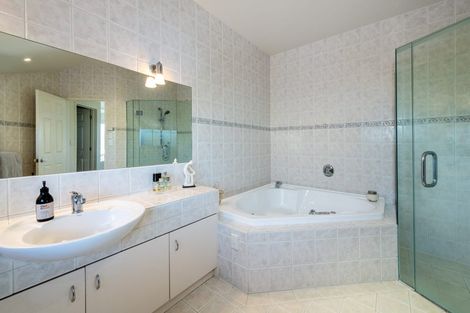 Photo of property in 3/284 Lake Road, Hauraki, Auckland, 0622