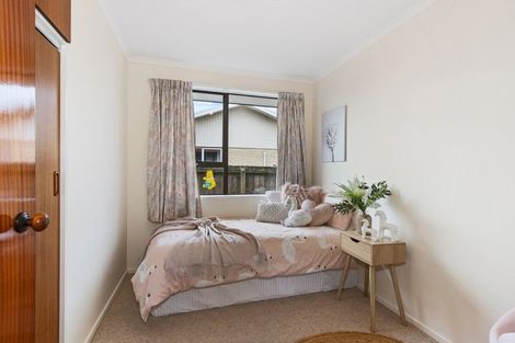 Photo of property in 126 Royal Park Drive, Parklands, Christchurch, 8083