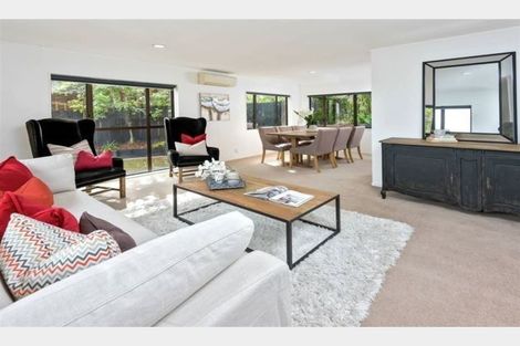 Photo of property in 53 Mirrabooka Avenue, Botany Downs, Auckland, 2010