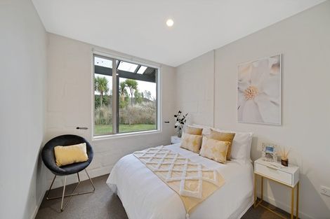 Photo of property in 70 Queens Avenue, Waikuku Beach, 7402