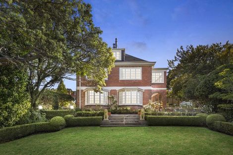 Photo of property in 12 Easdale Street, Kelburn, Wellington, 6012