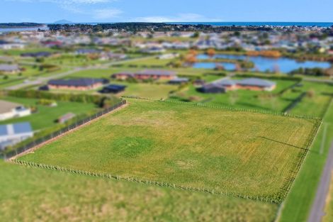 Photo of property in 3 Carex Grove, Foxton Beach, Foxton, 4815