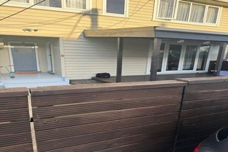Photo of property in 106 Whites Line East, Waiwhetu, Lower Hutt, 5010