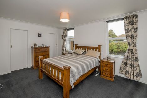 Photo of property in 121 Hokio Beach Road, Levin, 5510