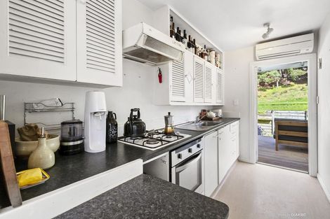 Photo of property in 10 Royal Street, Berhampore, Wellington, 6023