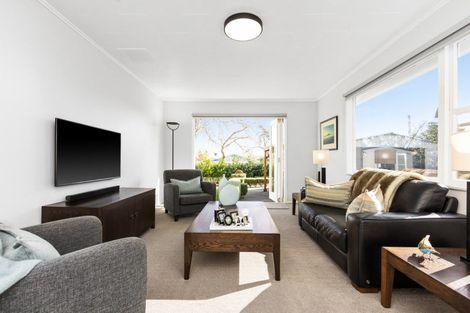 Photo of property in 62b Middle Road, Havelock North, 4130