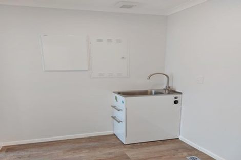 Photo of property in 10 Raeble Walkington Lane, Wallaceville, Upper Hutt, 5018