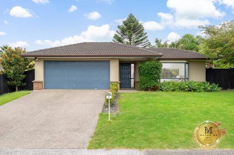 Photo of property in 4 Adrigole Place, East Tamaki, Auckland, 2013