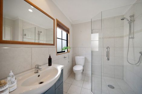 Photo of property in 25 Brooke Ridge Rise, East Tamaki Heights, Auckland, 2016