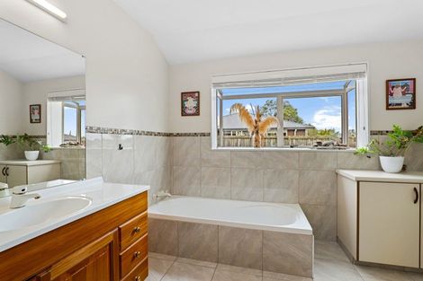 Photo of property in 13 Oldham Place, Darfield, 7510