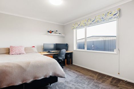 Photo of property in 5 Trauzer Place, Flagstaff, Hamilton, 3210