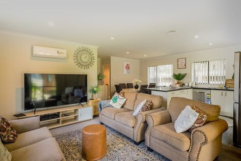 Photo of property in 12a Gifford Road, Papatoetoe, Auckland, 2025