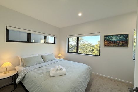 Photo of property in 584e Beach Road, Rothesay Bay, Auckland, 0630