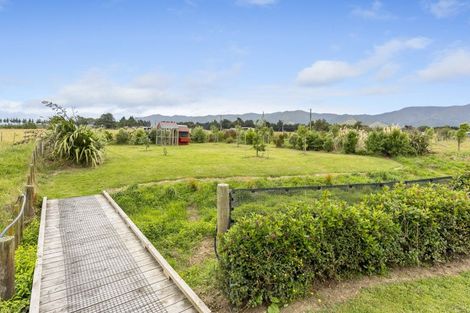 Photo of property in 921 Top Grass Road, Dannevirke, 4972