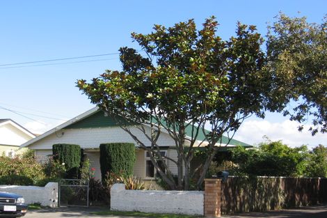 Photo of property in 2/13 Tennyson Street, Petone, Lower Hutt, 5012