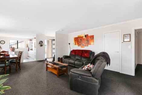 Photo of property in 30 Richardson Road, Omokoroa, 3114