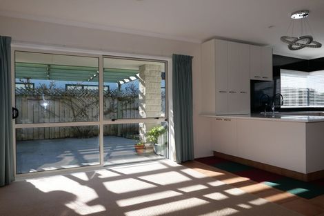 Photo of property in 69 Guildford Drive, Paraparaumu, 5032