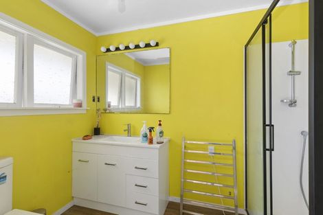 Photo of property in 4/5 Westminster Road, Wainuiomata, Lower Hutt, 5014