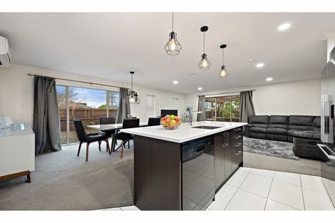 Photo of property in 15 Little Oaks Drive, Yaldhurst, Christchurch, 8042