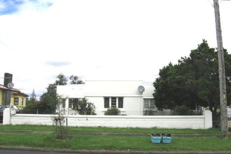 Photo of property in 92 Panorama Road, Mount Wellington, Auckland, 1060