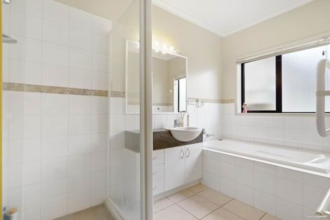 Photo of property in 10 Sheddings Lane, East Tamaki, Auckland, 2016