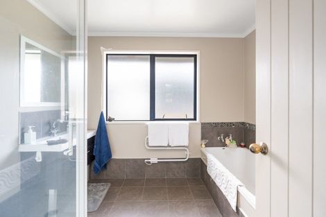 Photo of property in 185 Centre Road, Momona, Outram, 9073