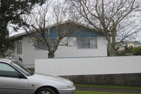 Photo of property in 43 Trelawney Crescent, Westown, New Plymouth, 4310
