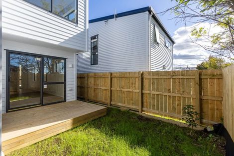 Photo of property in 6c Kaweka Street, New Lynn, Auckland, 0600
