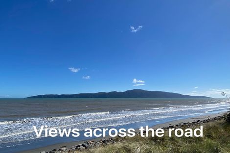 Photo of property in 48a Wharemauku Road, Raumati Beach, Paraparaumu, 5032