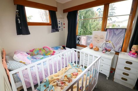 Photo of property in 1 Albert Street, Dannevirke, 4930