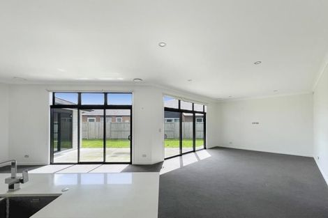 Photo of property in 16 Helen June Avenue, Flagstaff, Hamilton, 3210