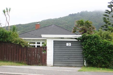 Photo of property in 24 Izard Road, Khandallah, Wellington, 6035