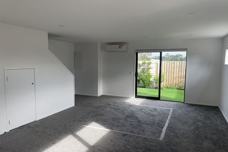 Photo of property in 52c Vodanovich Road, Te Atatu South, Auckland, 0610