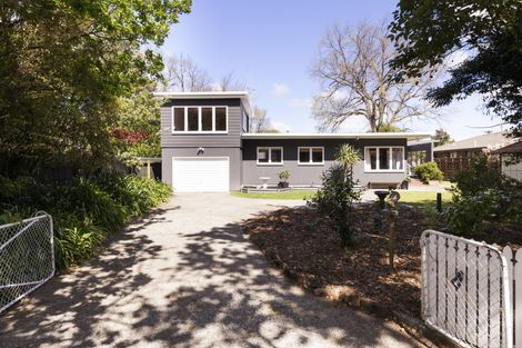 Photo of property in 562 Featherston Street, Roslyn, Palmerston North, 4414