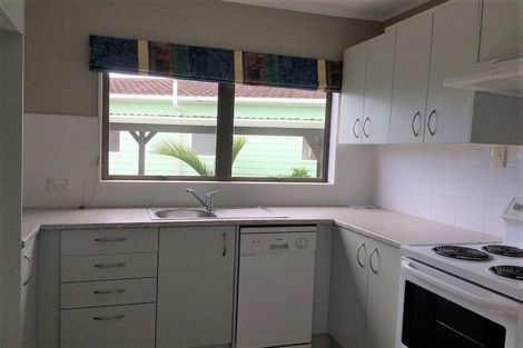 Photo of property in 66 Mako Mako Road, Levin, 5510