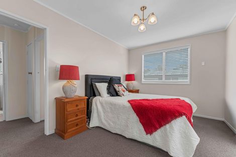 Photo of property in 9 Le Havre Place, Takanini, 2112