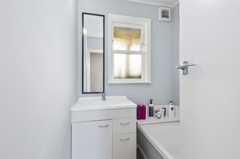 Photo of property in 37 Logie Street, Stokes Valley, Lower Hutt, 5019