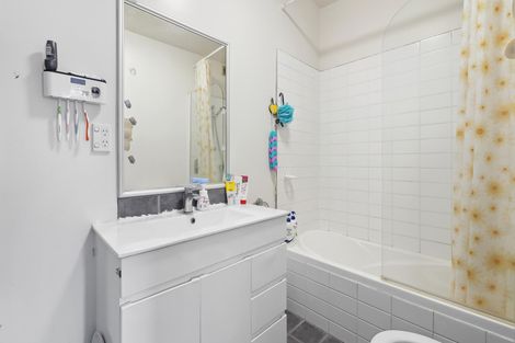 Photo of property in 17/42 Holly Street, Avondale, Auckland, 1026