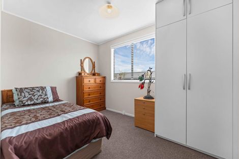 Photo of property in 9 Le Havre Place, Takanini, 2112