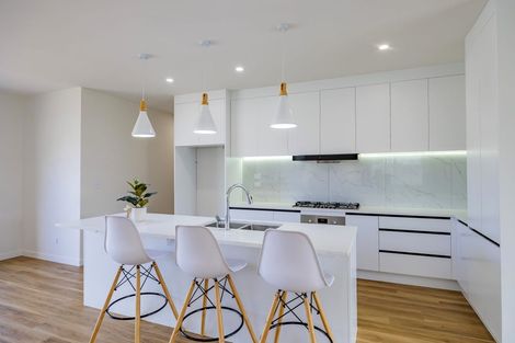 Photo of property in 12 Moemoea Avenue, Kumeu, 0810