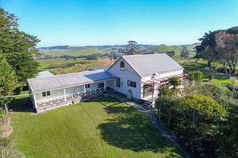 Photo of property in 127 Matakohe East Road, Matakohe, 0593