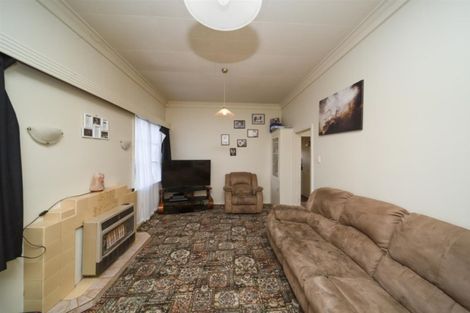 Photo of property in 371 Waihi Road, Normanby, Hawera, 4614