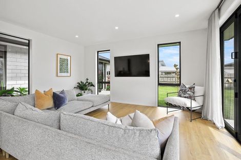 Photo of property in 31 Costello Drive, Ngatea, 3503